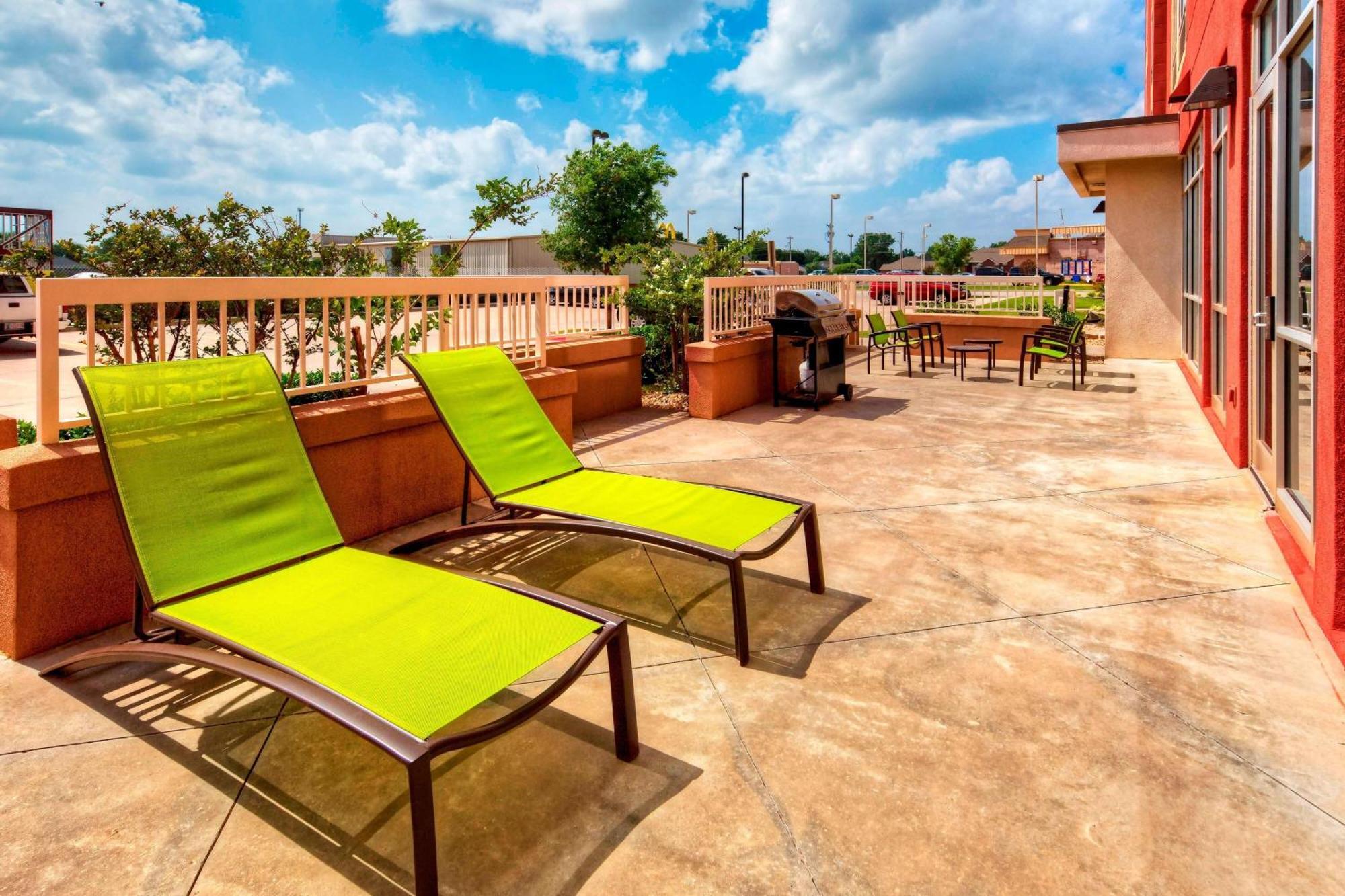 Hotel Springhill By Marriott Oklahoma Moore