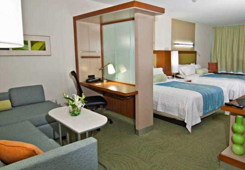 Hotel Springhill By Marriott Oklahoma 3*